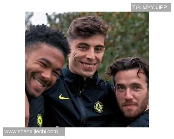 团体头像展示足球明星男生的魅力与风采，尽显青春活力与团队精神